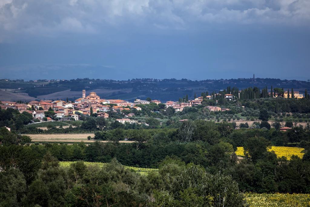 Agriturismo Sanguineto Acquaviva  Exterior foto